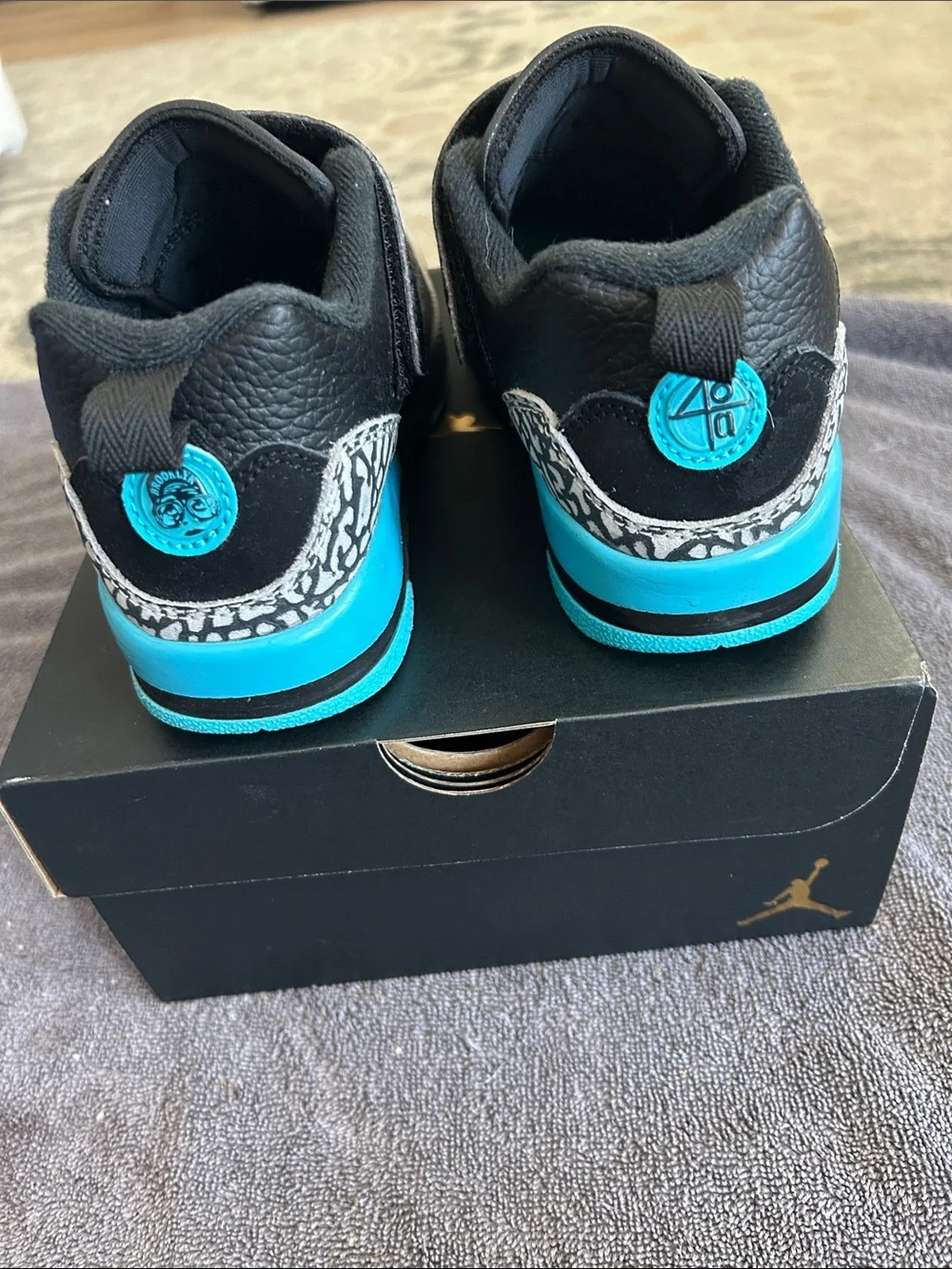 Jordan Kids' Spizike Black & Teal Low-Top Basketball Sneakers